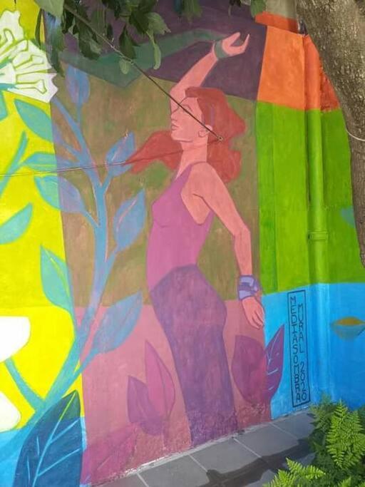 La Casa De Los Murales Avellaneda  Dış mekan fotoğraf